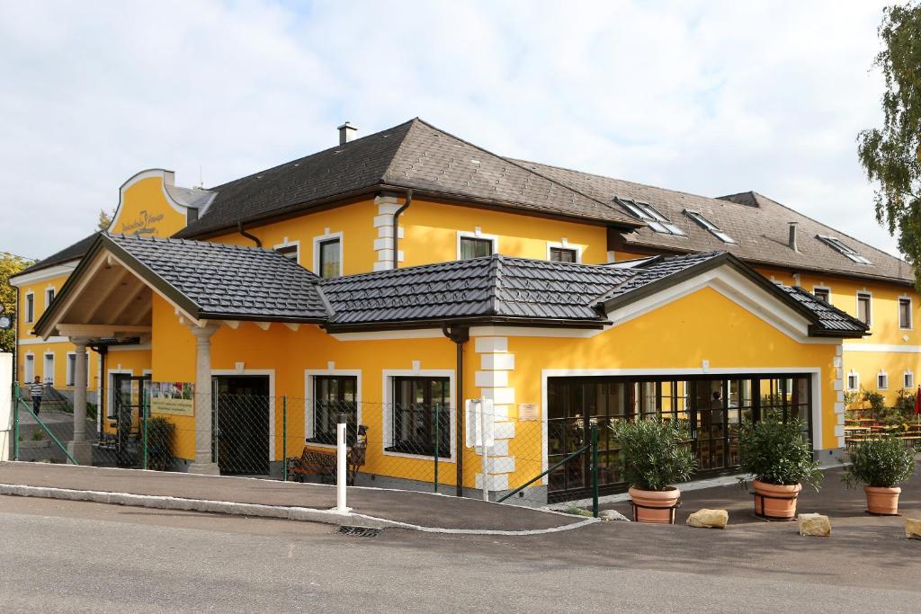 Perbersdorfer Heuriger Hotel Neuhofen an der Ybbs Exterior foto